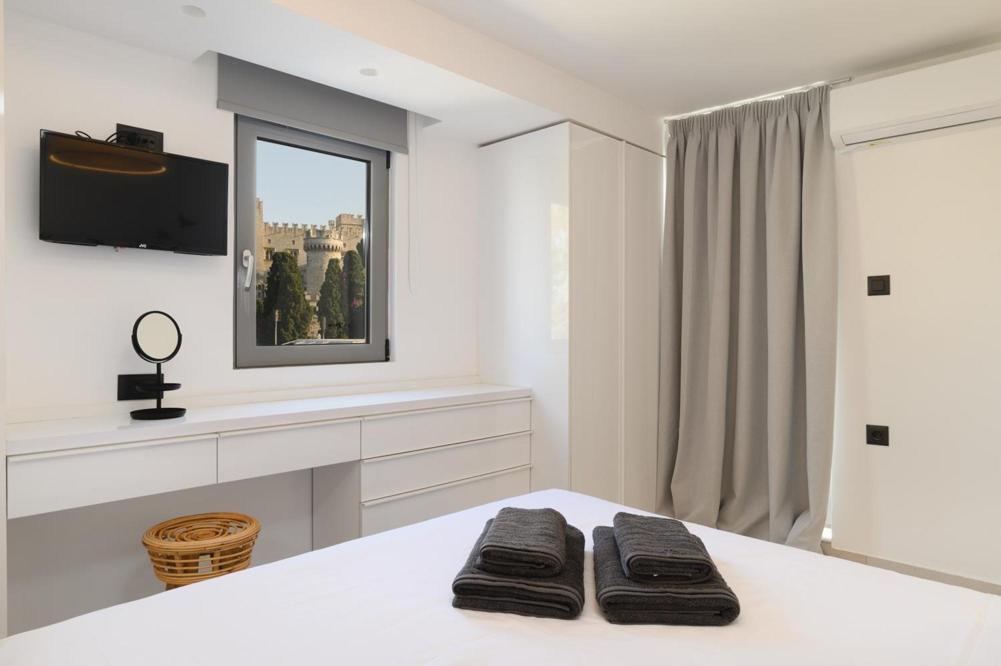 Castelo View Luxury Apt Rhodes City Buitenkant foto